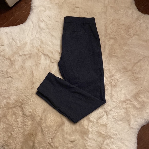 Gap dress pants, size 6, navy blue with pin stripes - Picture 2 of 4